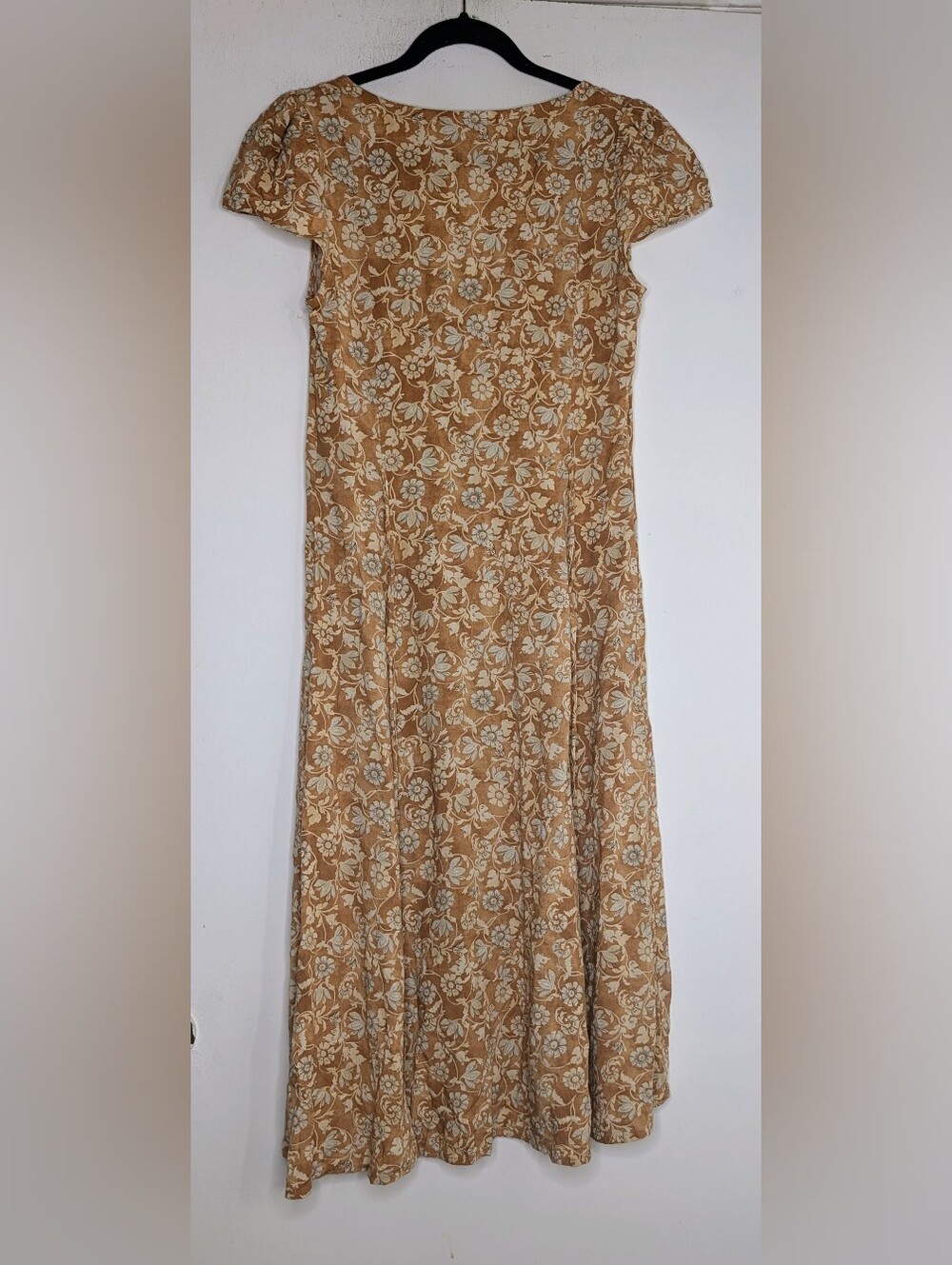 Rhythm Highland Cap Sleeve Midi Dress in Oak size small - Picture 4 of 7